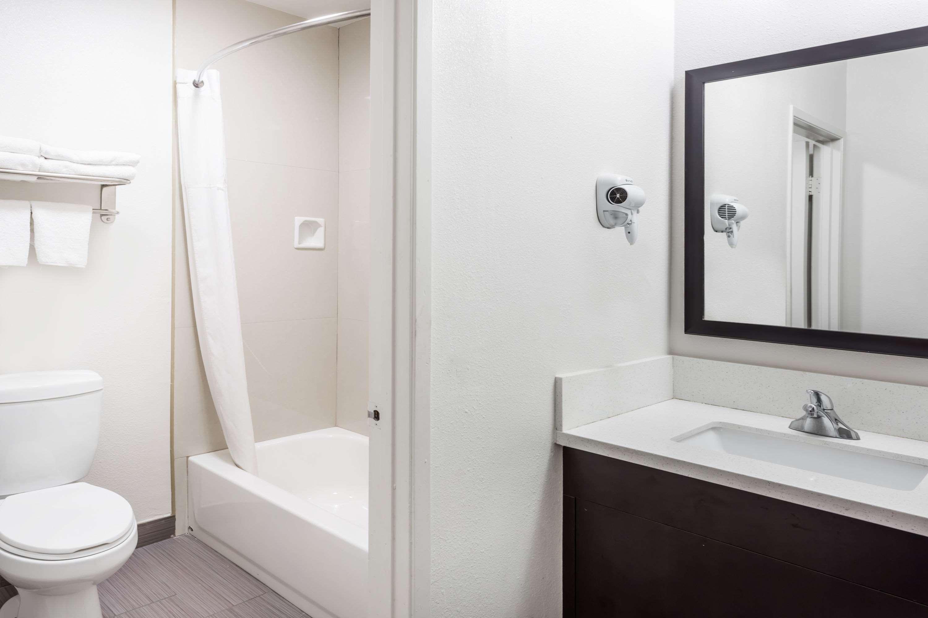 Days Inn & Suites By Wyndham Anaheim At Disneyland Park Luaran gambar