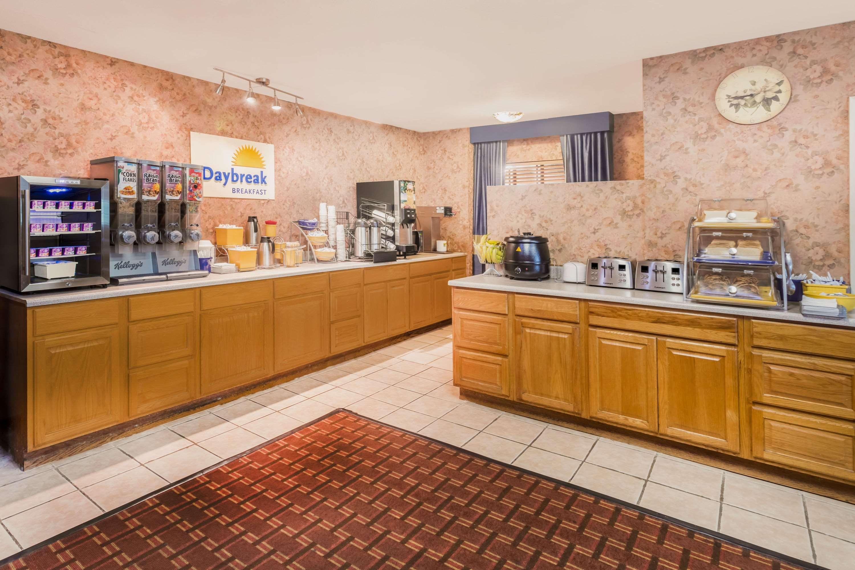 Days Inn & Suites By Wyndham Anaheim At Disneyland Park Luaran gambar