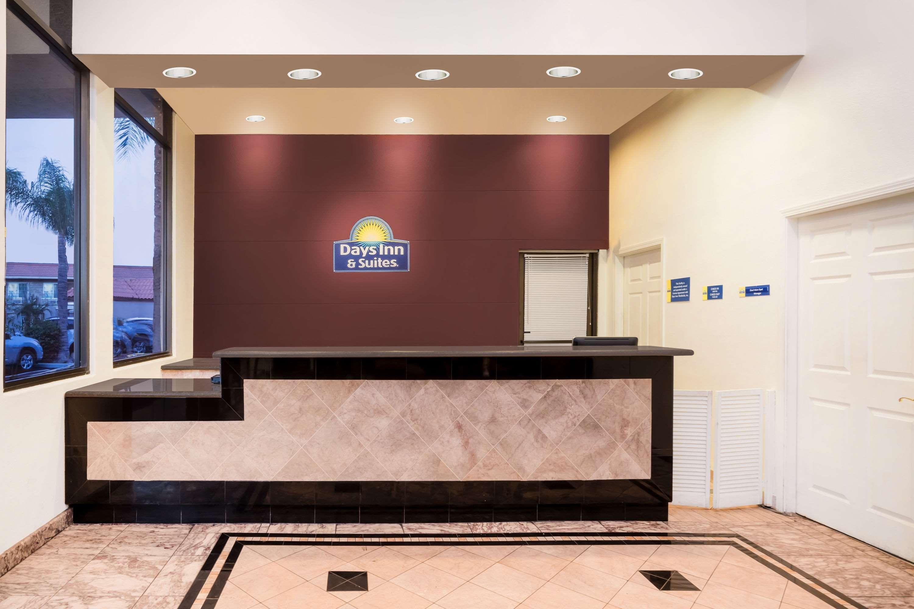Days Inn & Suites By Wyndham Anaheim At Disneyland Park Luaran gambar